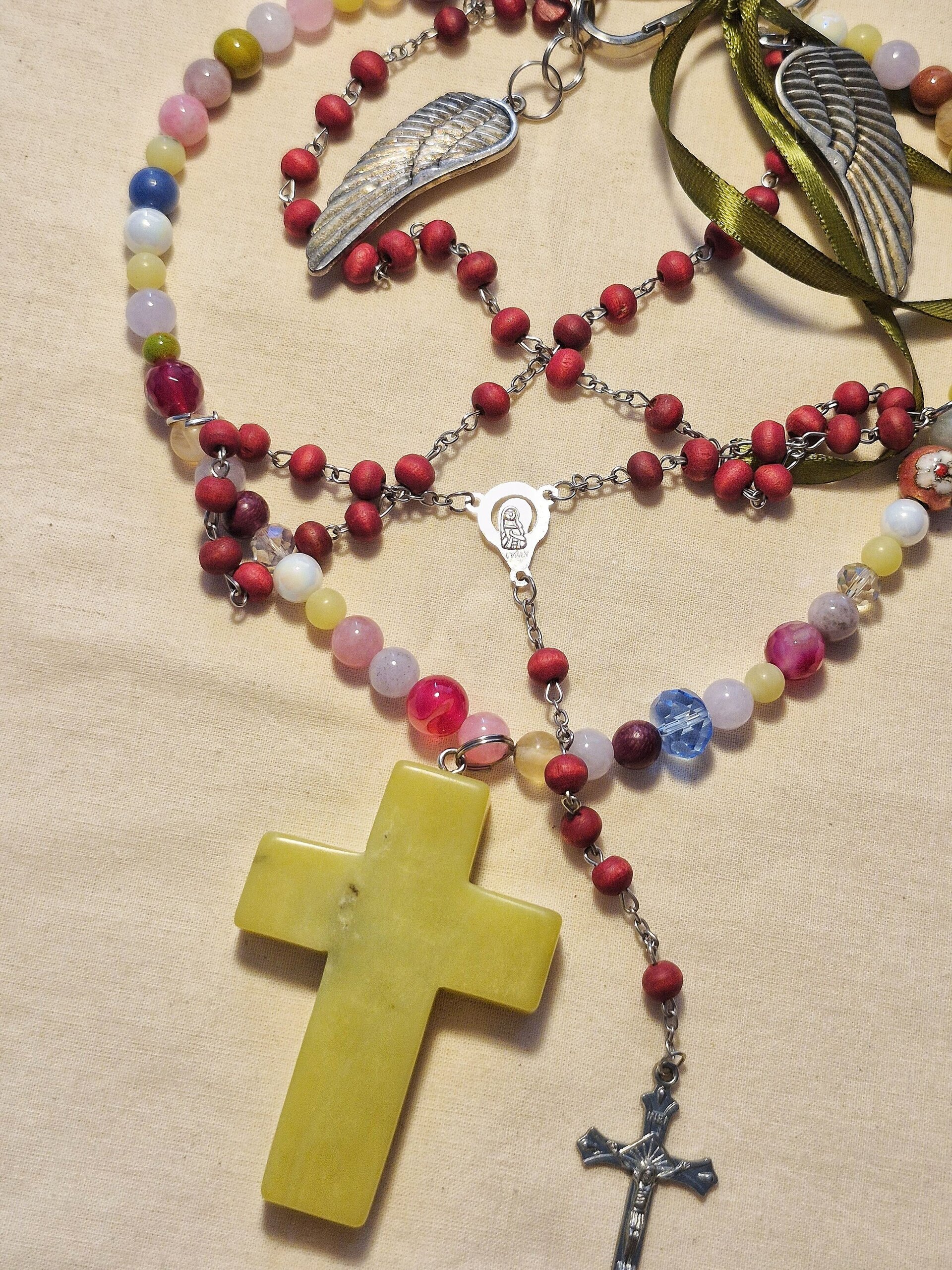 Collar LOTO en notas YA - 3